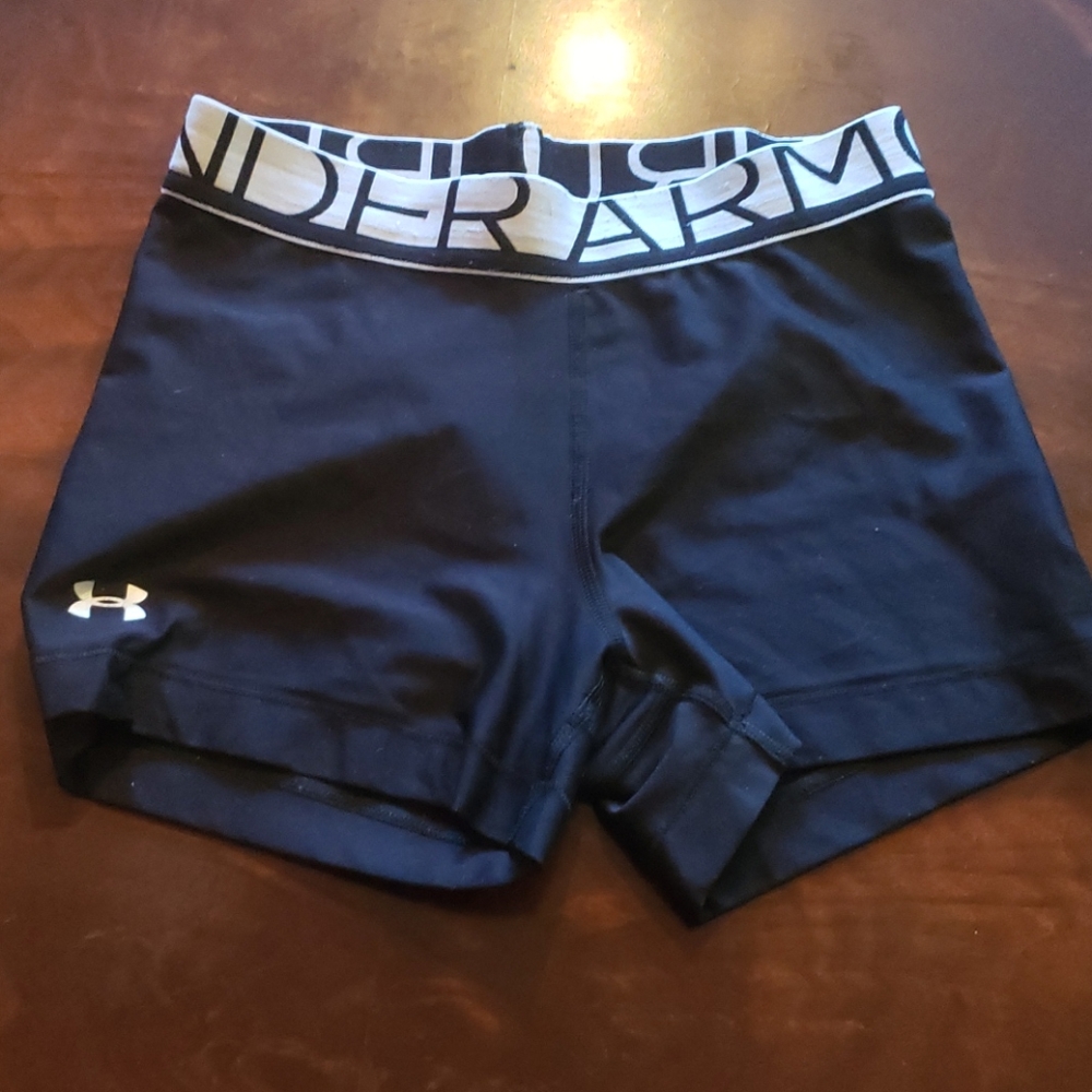 Under Armour Black and white trim